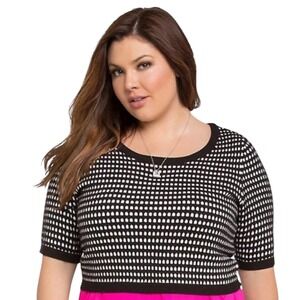 Torrid Chic Textured Knit Short Sleeve Cropped Black White Sweater Plus Size 5